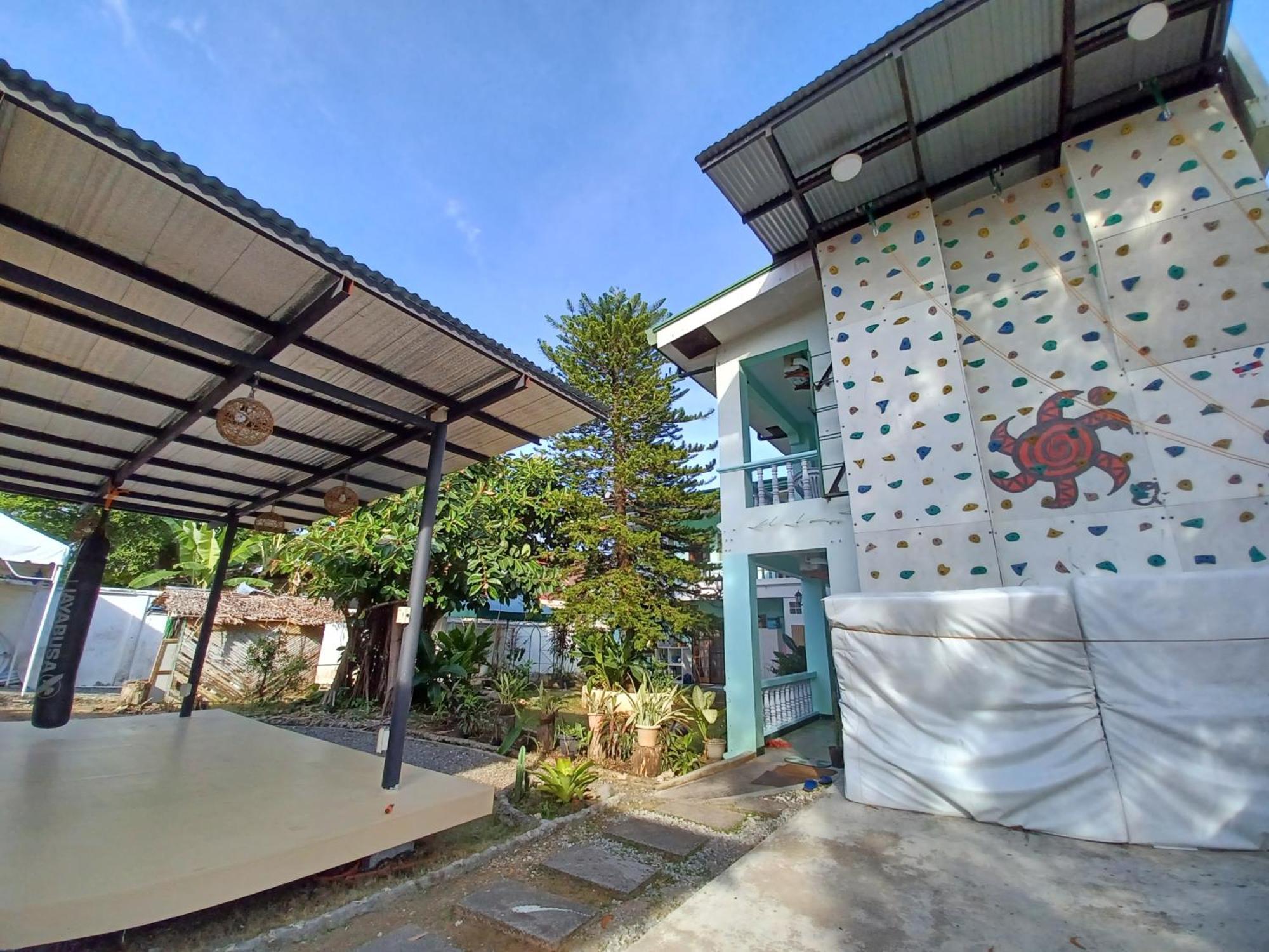 Citadel Alona Inn Panglao Exterior photo