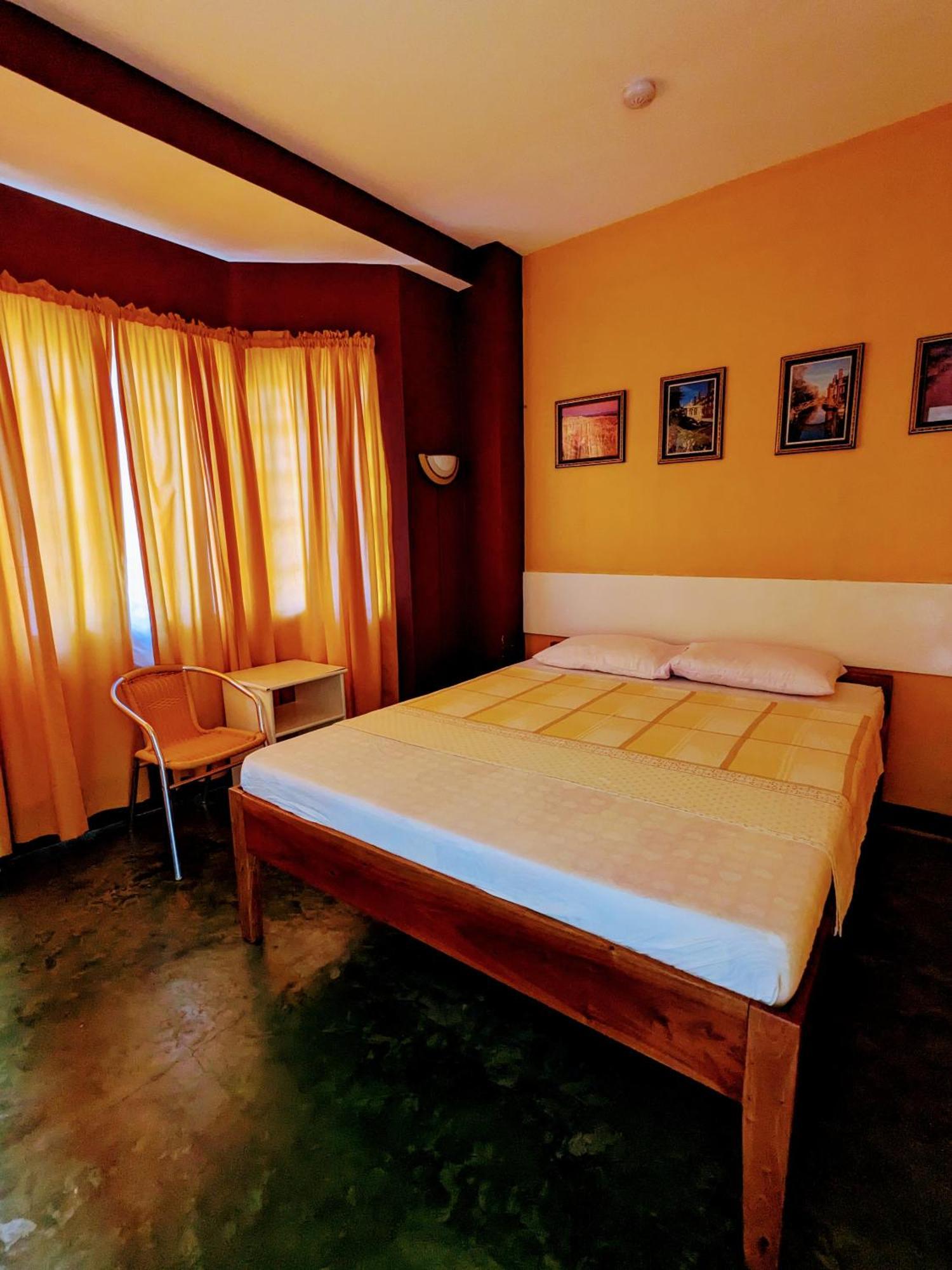 Citadel Alona Inn Panglao Exterior photo